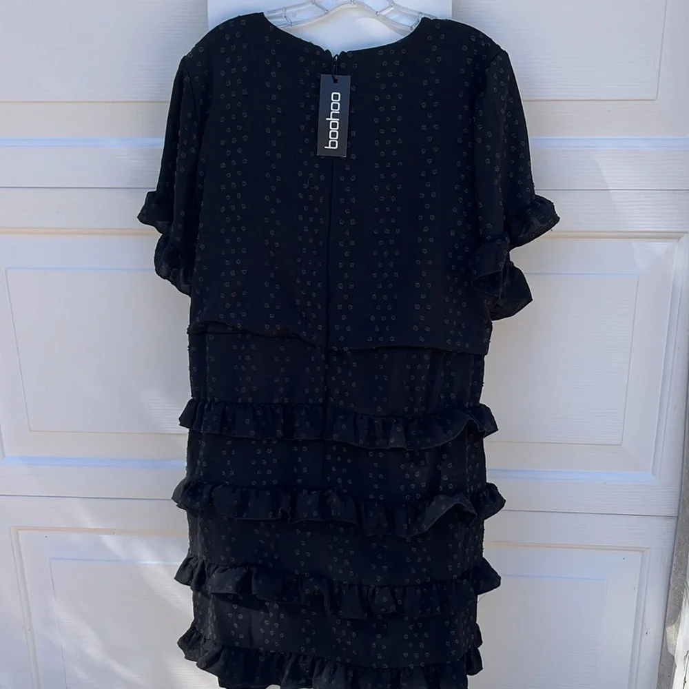 Boohoo Dobby Frill Detail Mini Skater Dress - Picture 3 of 5